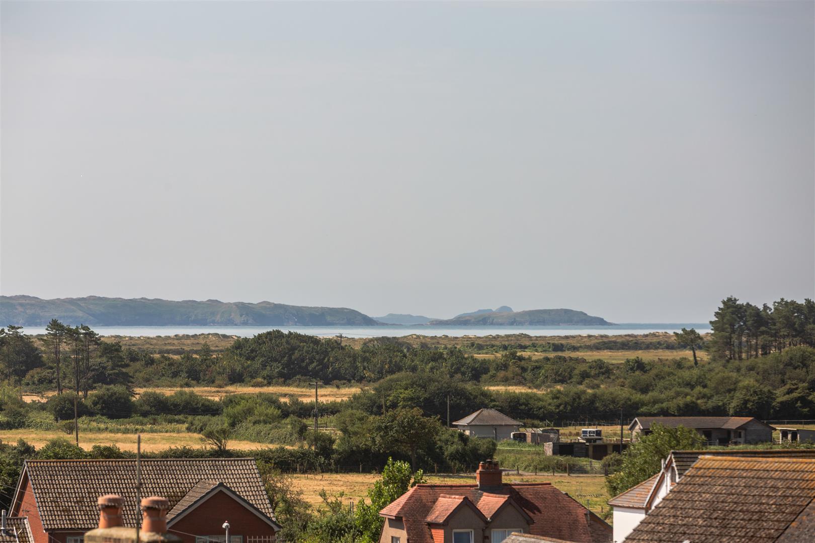 Gwscwm Road, Pembrey, Burry Port, SA16 0AQ
